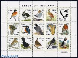 Timbre: Oiseaux - Feuillet de 15 Timbres 